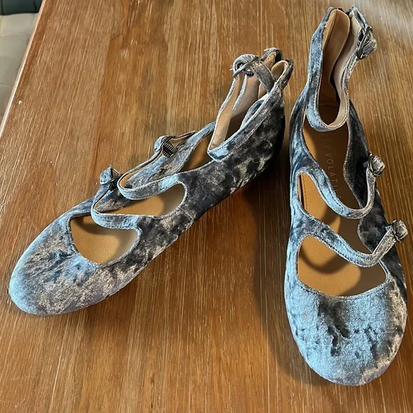 Very Volatile Los Angeles velvet shoes - Picture 3 of 8